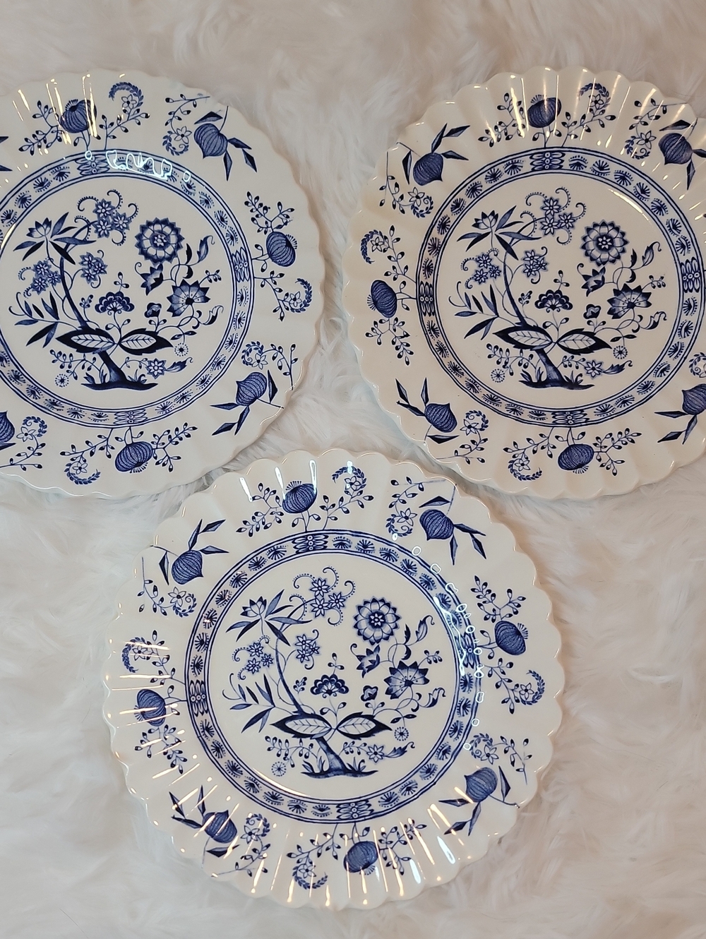 J&G Meakin Blue Nordic Hand Engraving English Ironstone 7" Plates - Set of 3